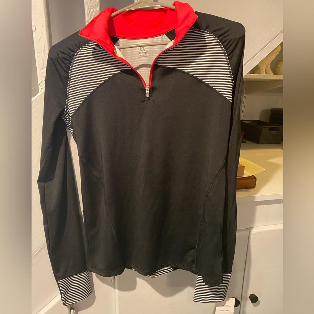 Black/white/pink performance shirt